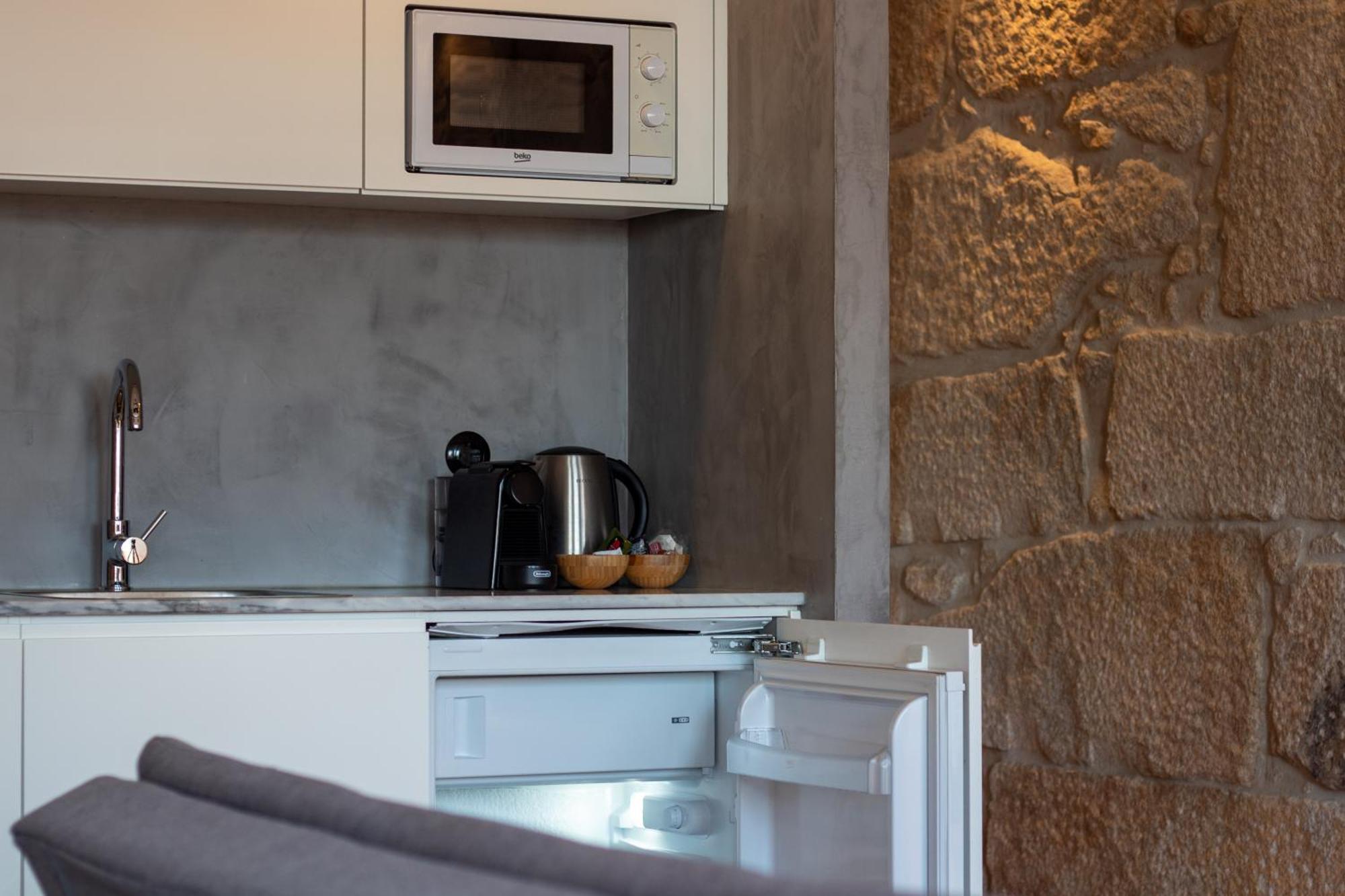 Lovelystay - Dirk Apartment - Almada 4º F Porto Zewnętrze zdjęcie