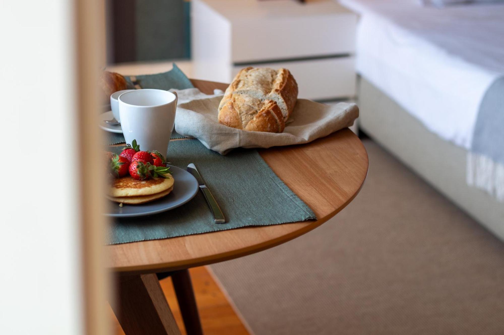 Lovelystay - Dirk Apartment - Almada 4º F Porto Zewnętrze zdjęcie