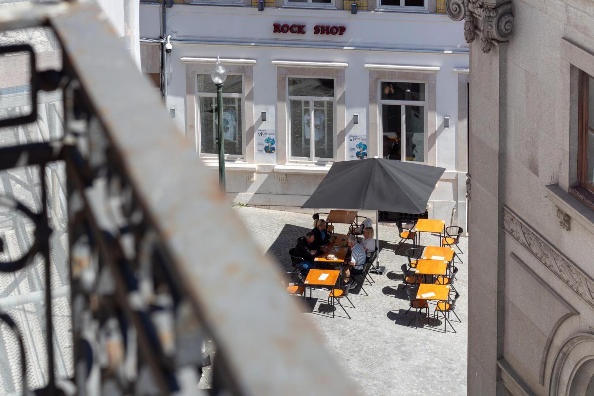 Lovelystay - Dirk Apartment - Almada 4º F Porto Zewnętrze zdjęcie