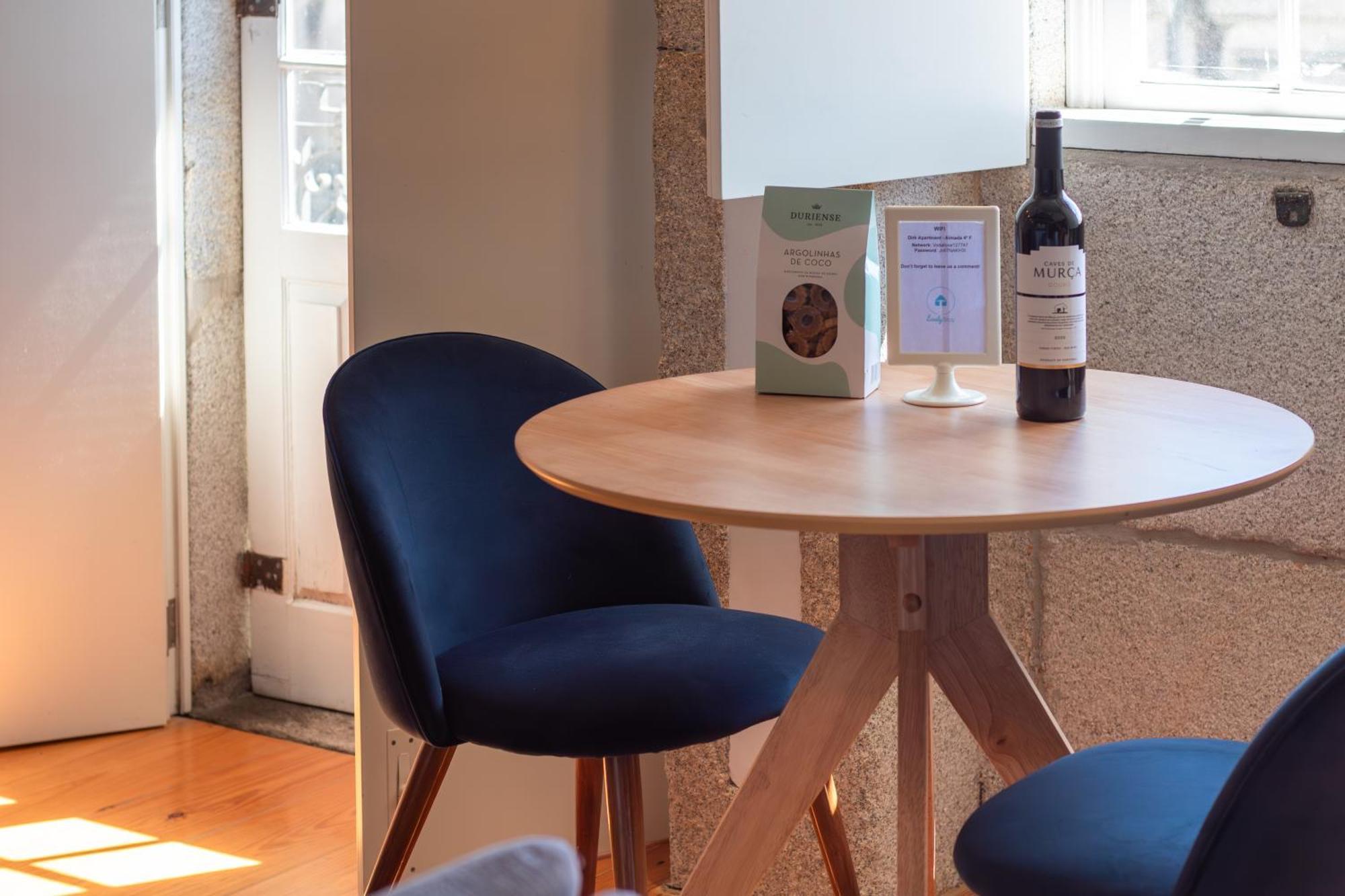 Lovelystay - Dirk Apartment - Almada 4º F Porto Zewnętrze zdjęcie