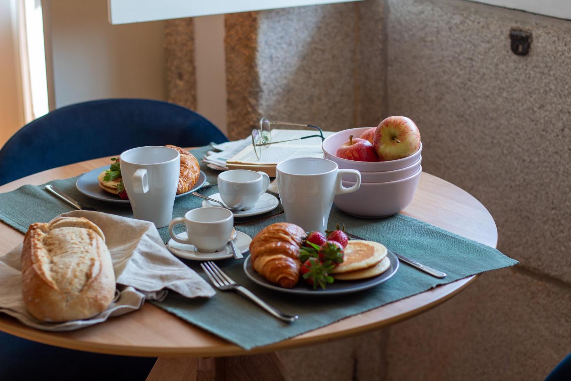 Lovelystay - Dirk Apartment - Almada 4º F Porto Zewnętrze zdjęcie