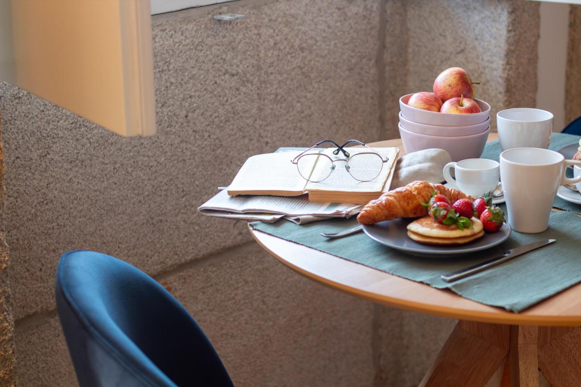 Lovelystay - Dirk Apartment - Almada 4º F Porto Zewnętrze zdjęcie